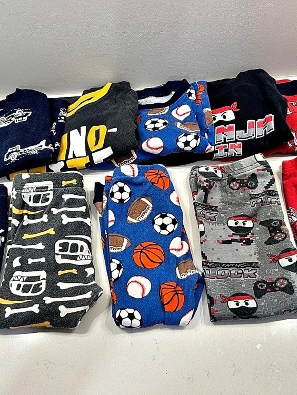 Carter's Toddler Boy Pajama Lot Graphic Tees Size 2T (bundle of 5)